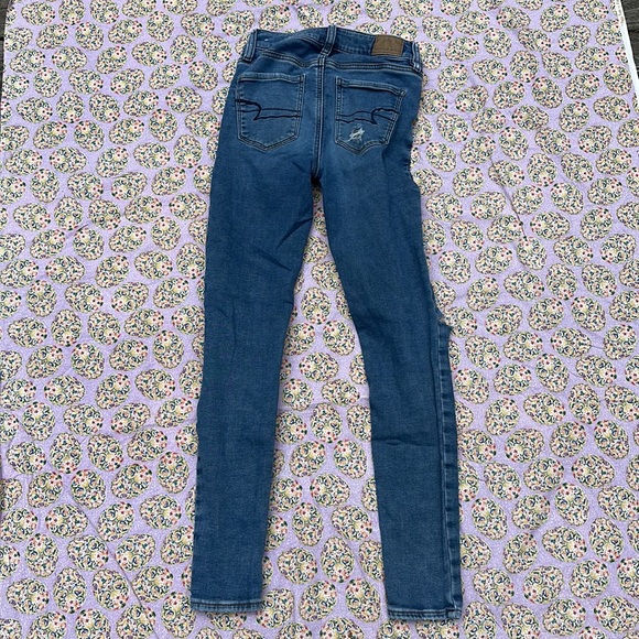 American Eagle distressed next level stretch high rise jegging size 0 - Picture 4 of 9